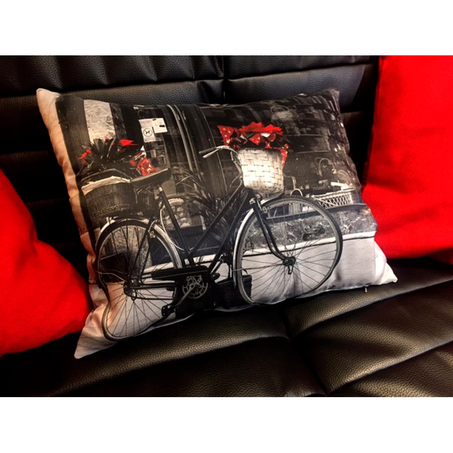 Cojín Bicicleta, diseño urbano y romántico para tu hogar