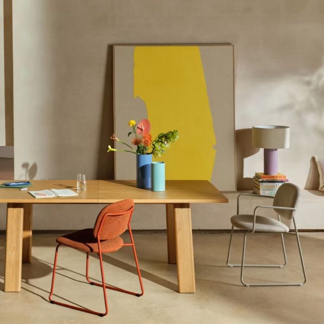 🎨✨ Bienvenidos a Your Own Playground — una celebración del color, la forma y la libertad creativa.
Un espacio donde cada objeto cuenta una historia, y cada rincón invita a jugar, explorar y reinventar. @kavehome 

Porque tu hogar no solo es un lugar... es tu lienzo.
#YourOwnPlayground #DiseñoInterior #CreatividadCotidiana #EstiloColorido #MinimalismoCálido #daicarmobel #kavehome #kavehomelleida #daicarcontract #muebleslleida