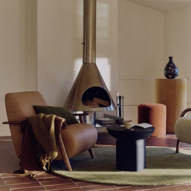 ✨ Diseño que abraza la calma.
Una butaca pensada para disfrutar los momentos más tranquilos del día, donde el confort y el estilo se encuentran. 🕯️ @kavehome 

Encuéntranos en:

Bell-lloc D’urgell : Camí/ de Torregrossa s/n
(KAVE HOME Partner)
Tel: 973 56 03 00

Lleida: Carrer Baró de Maials, 14
Tel: 973 22 19 42

#interiorismo #diseñonórdico #decoración #butaca #hogaracogedor #daicarmobel #daicarcontract #diseñointerior #Lleida #butacas #kavehome